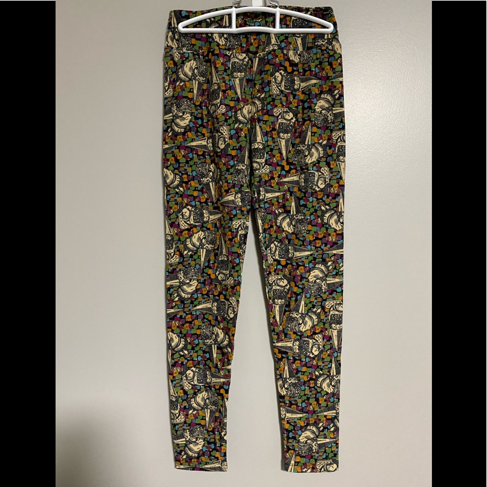 Lularoe gnome leggings. Size OS
